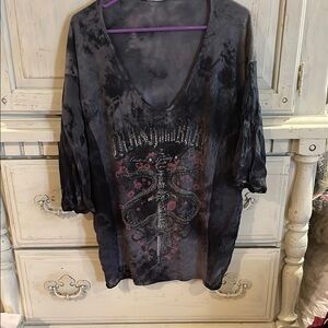 Women's Black Graphic Top
